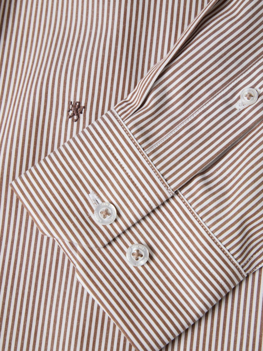 Camisa de corte ajustado a rayas