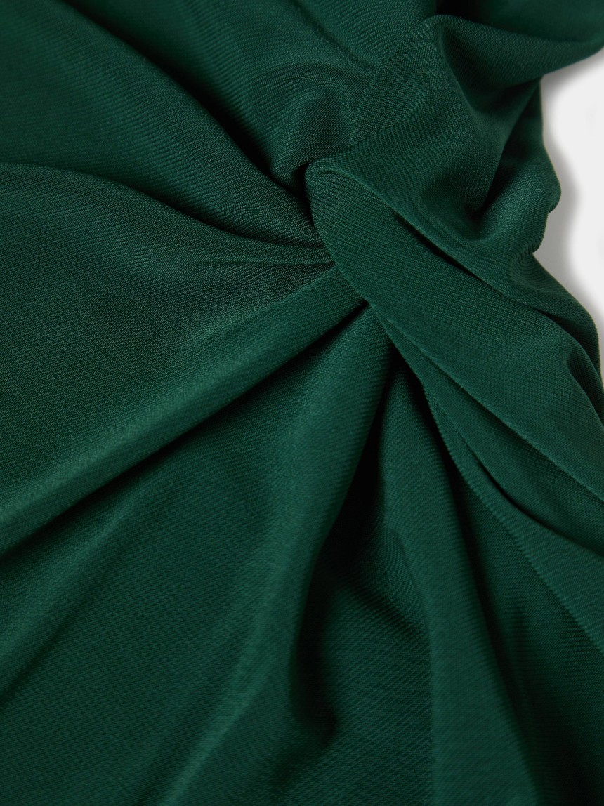 Jersey con fruncido en el lateral