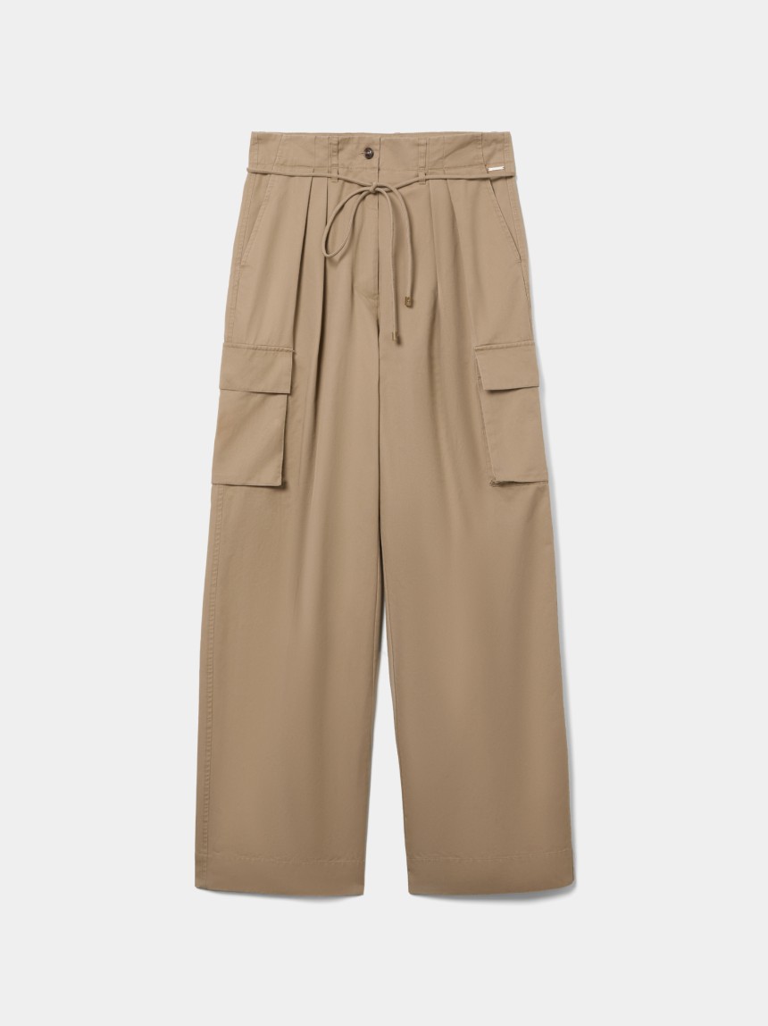 Wide-leg cargo pants