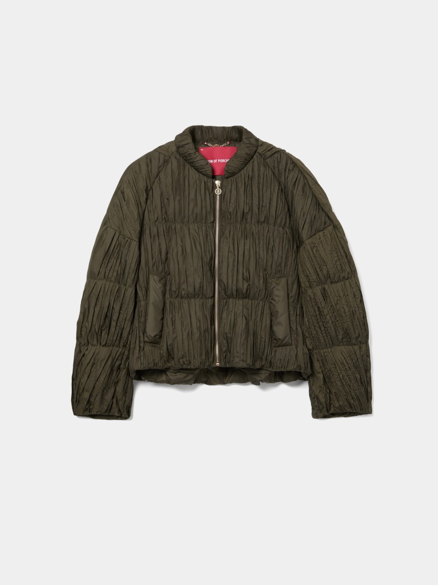 Chaqueta acolchada con tejido fruncido