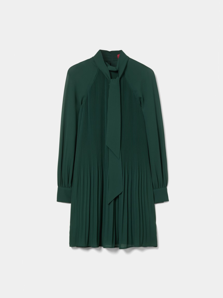 Short pleated dress