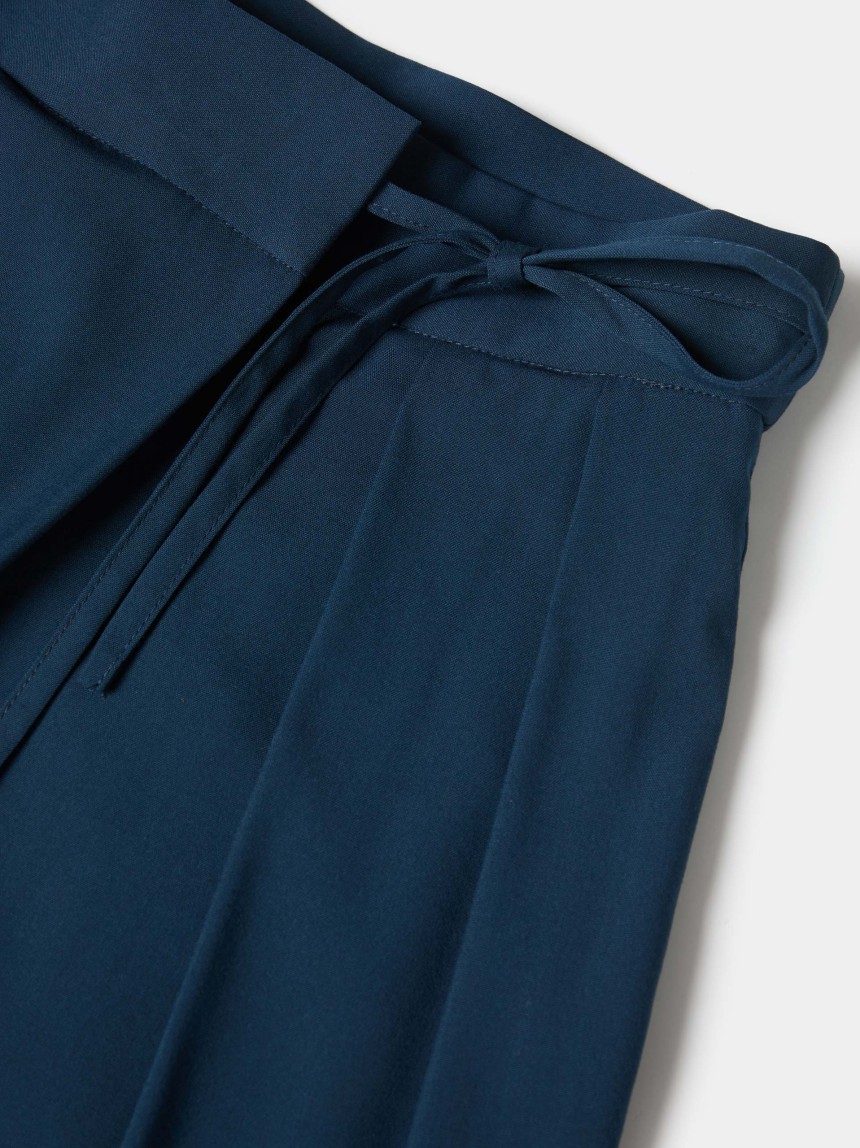 Cal�as pantalona com pregas