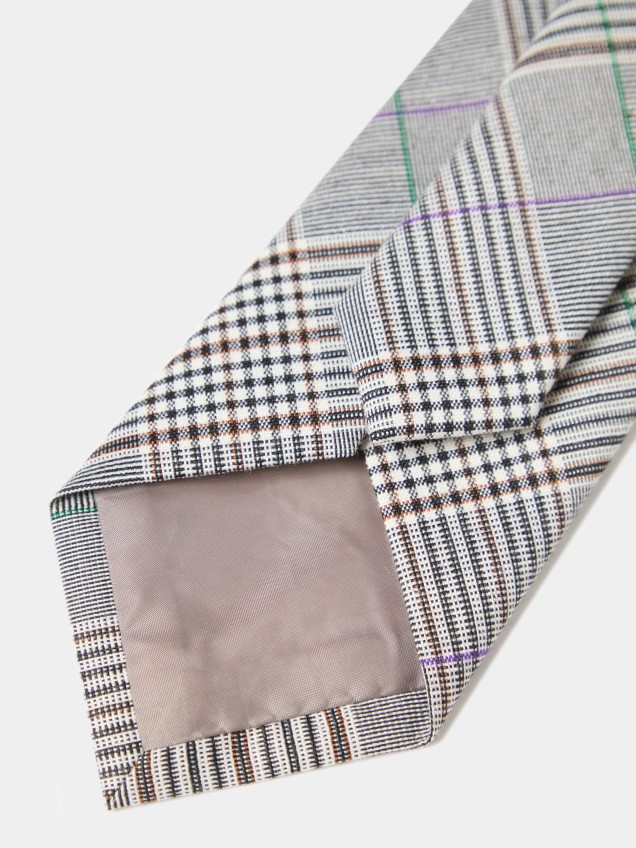 Chequered tie