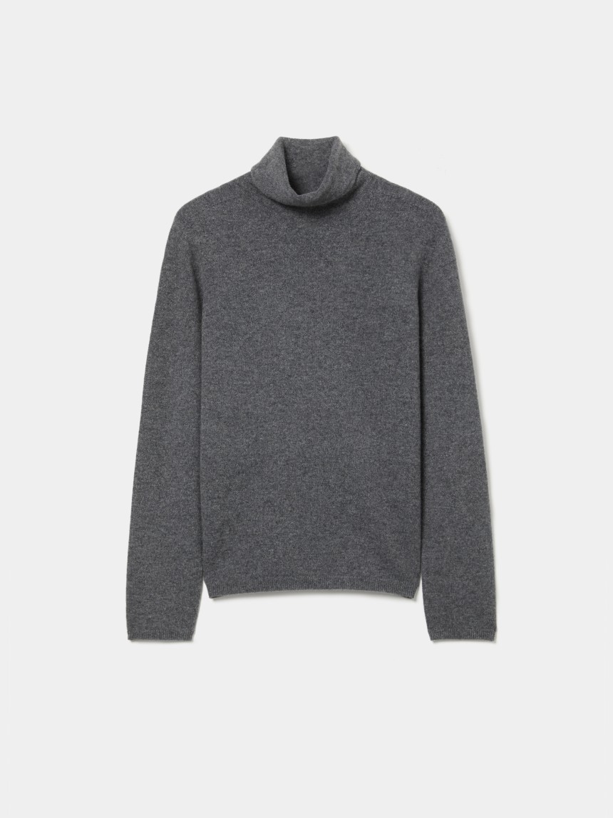 Shimmering turtleneck sweater