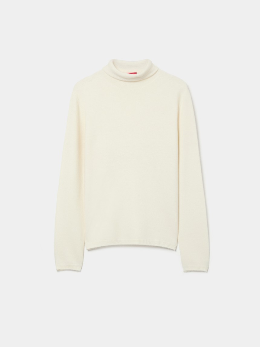 Shimmering turtleneck sweater