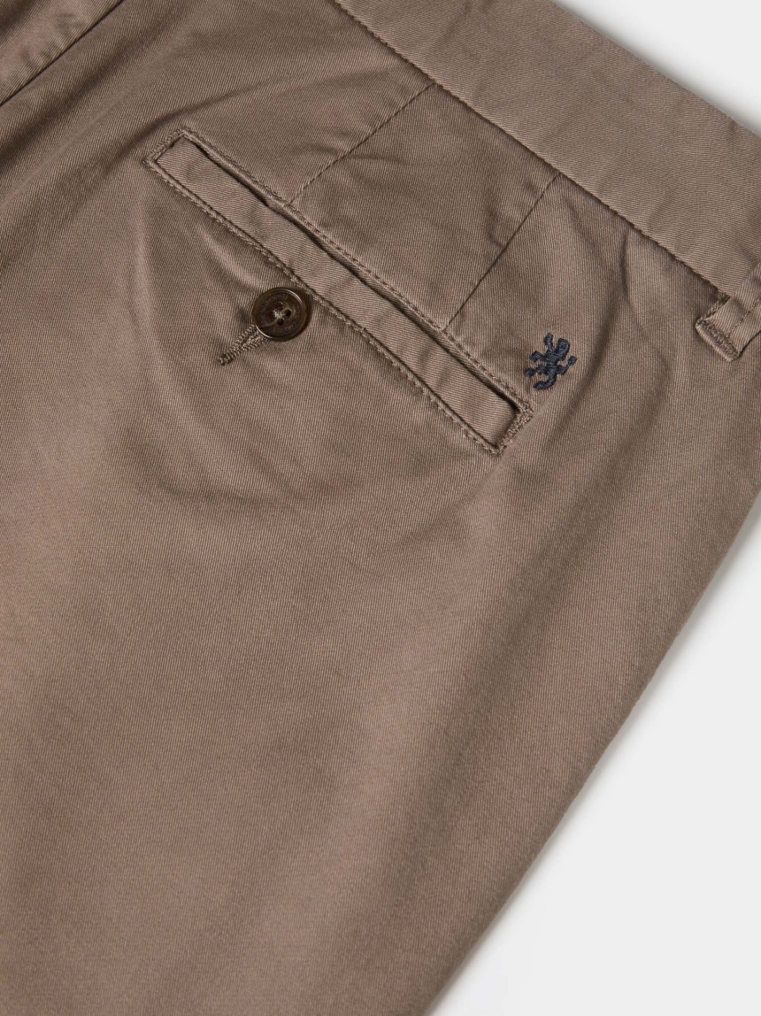 Cal�as chino regular fit
