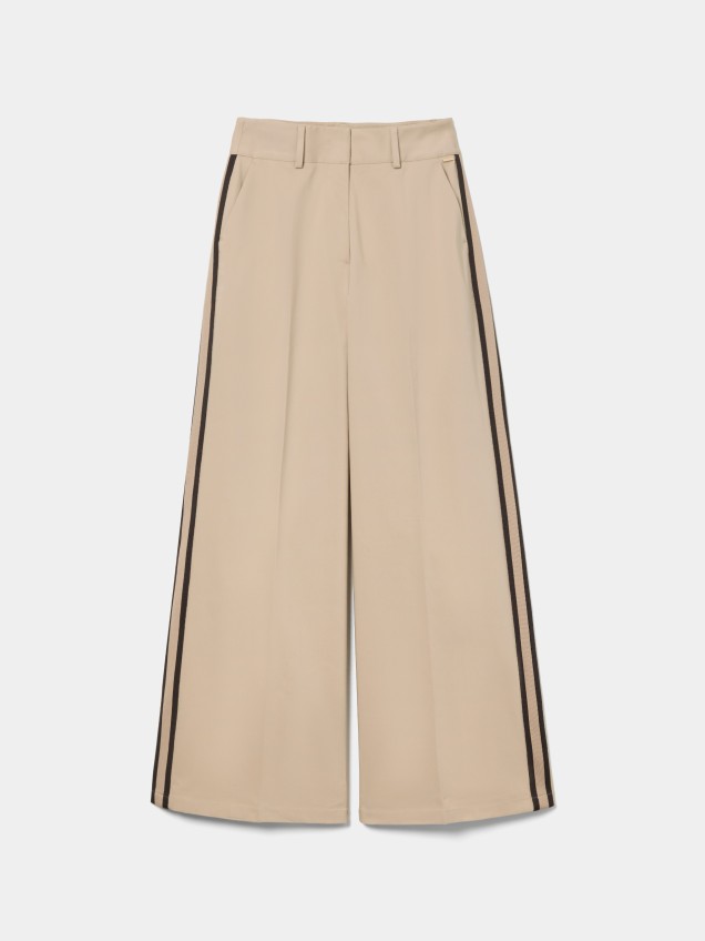 Wide leg trousers in technical fabric