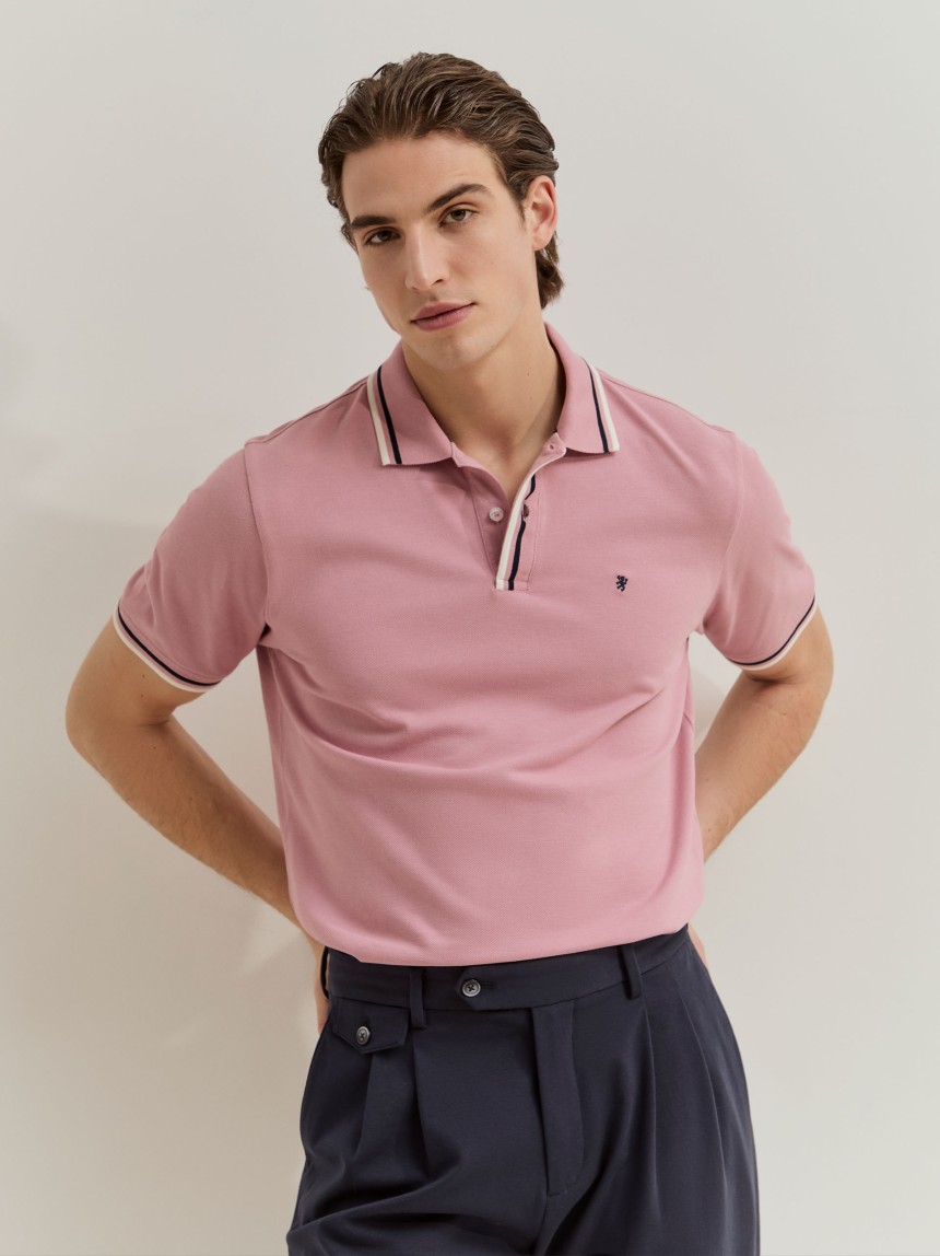 Polo regular fit em piqu�