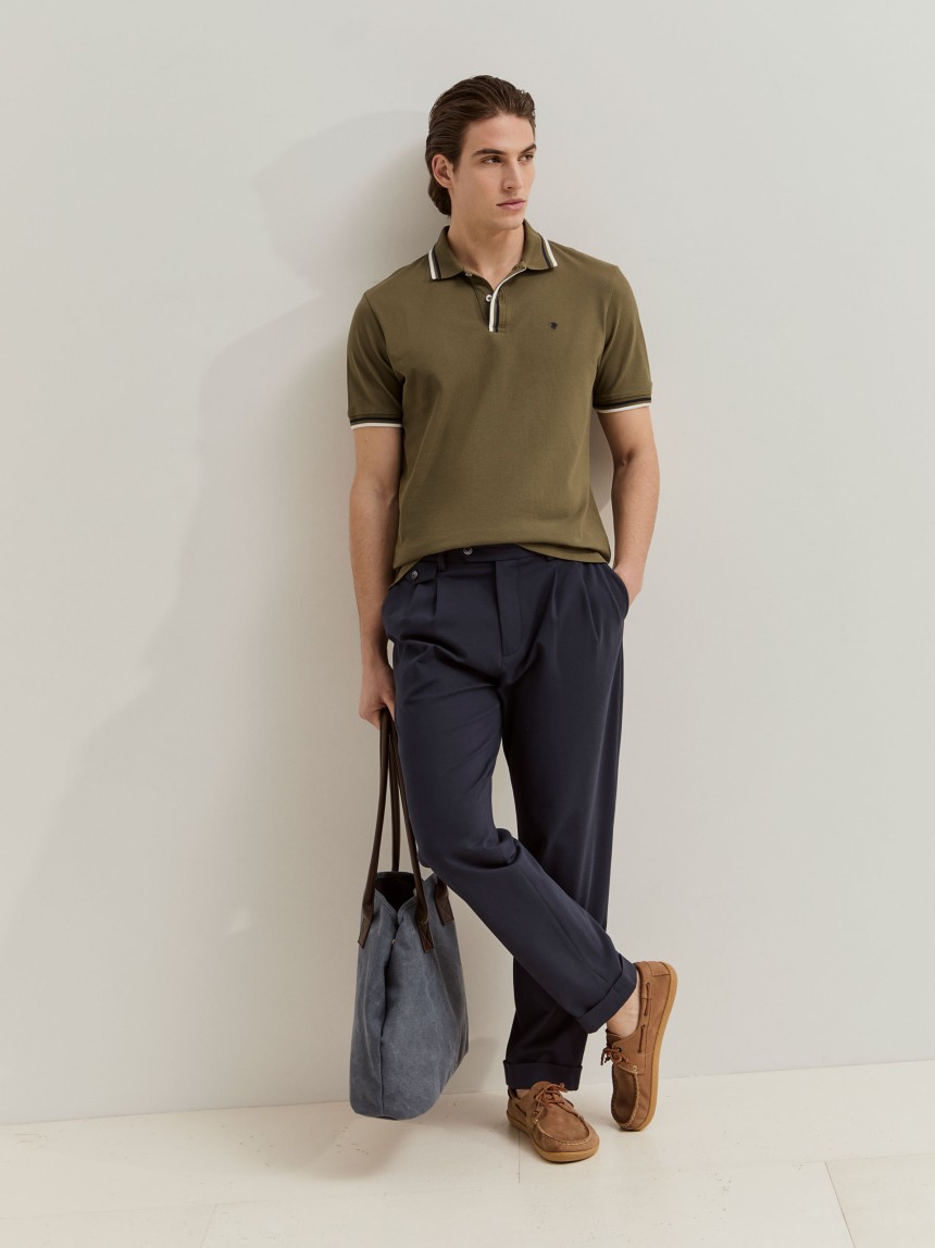 Polo regular fit em piqu�