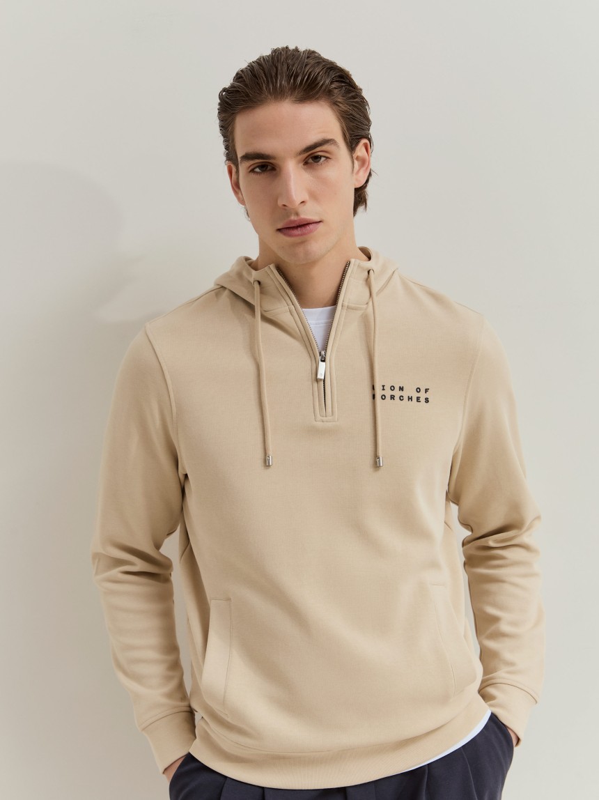 Sweatshirt com capuz