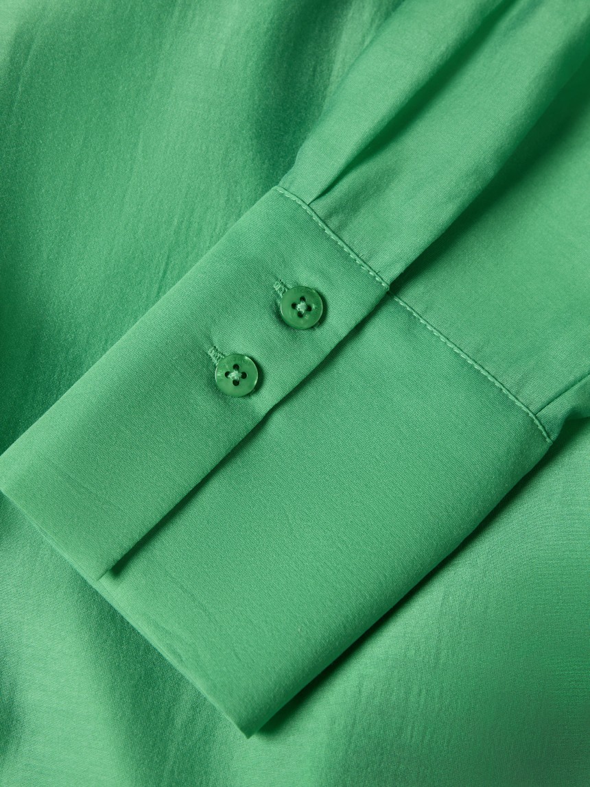 Camisa fluida em liocel
