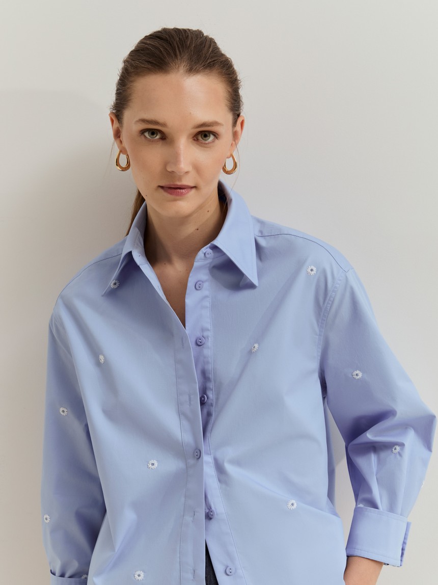 Camisa com flores