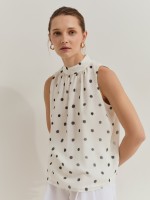 Blusa �s bolinhas