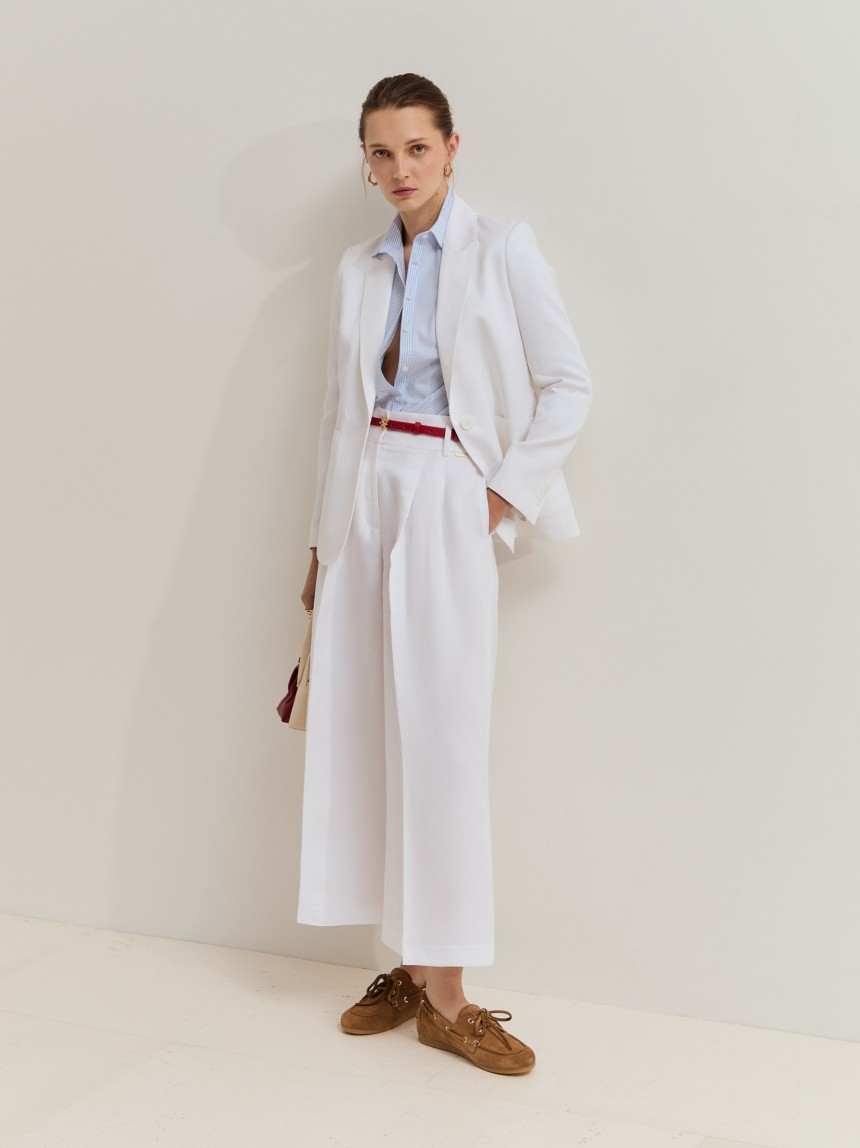 Wide-leg pants