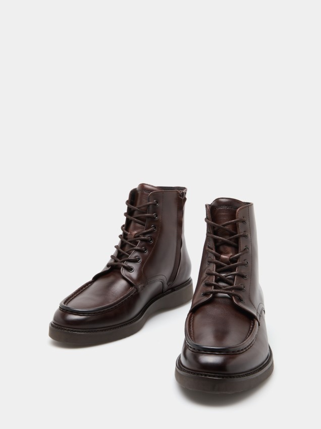 Lace-up military boots - Image product