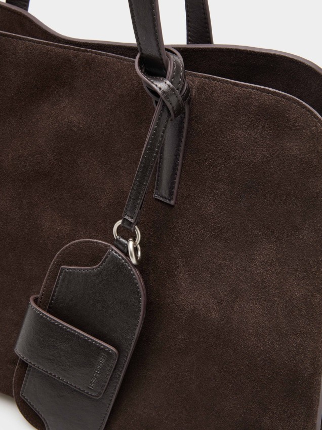 Suede tote bag with charm - Image product