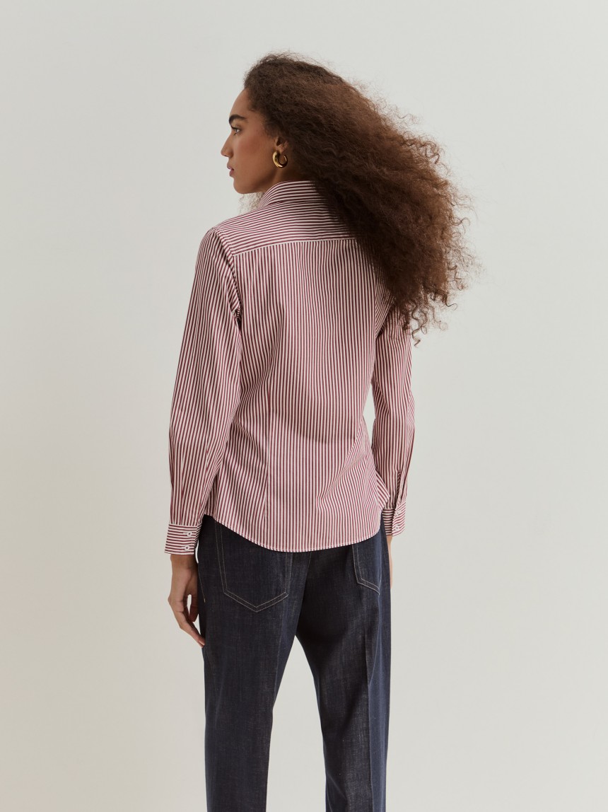 Camisa de riscas