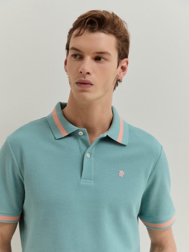 Short-sleeved polo shirt