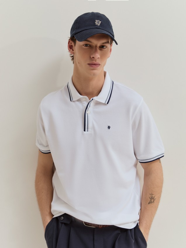 Polo regular fit em piqué