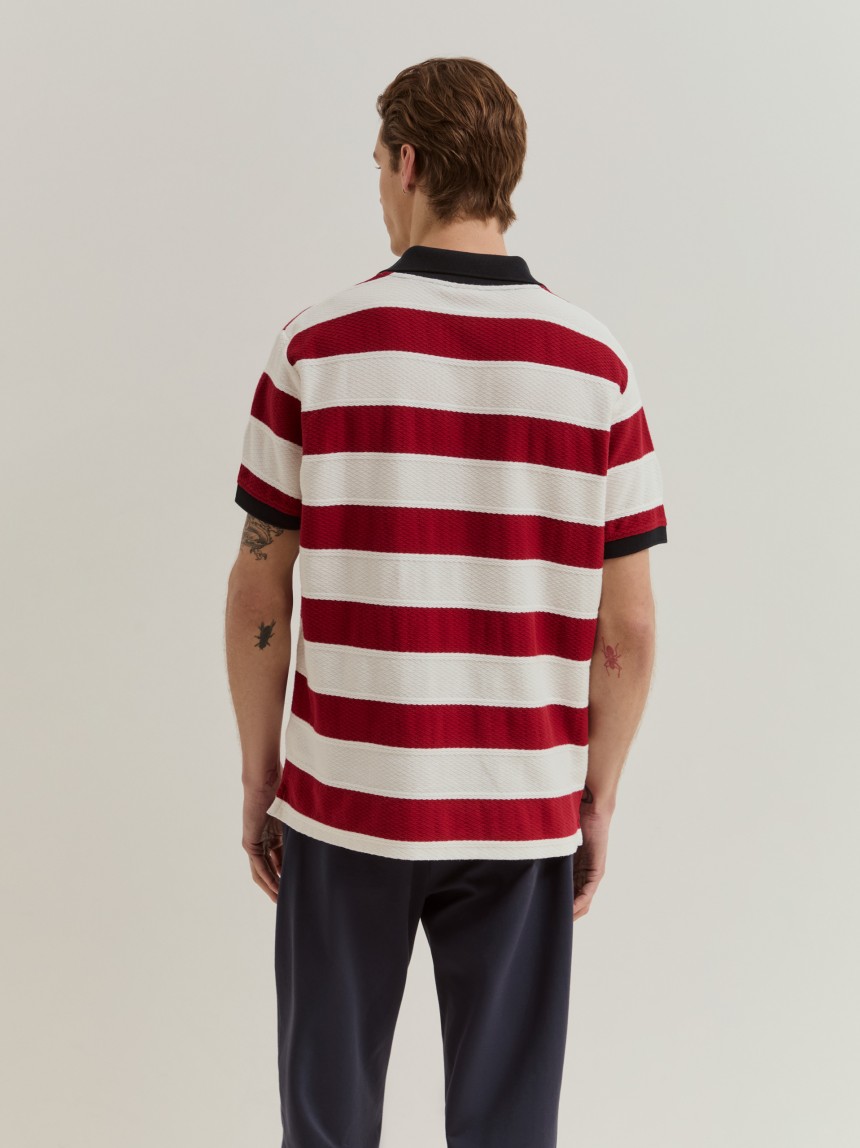 Polo �s riscas