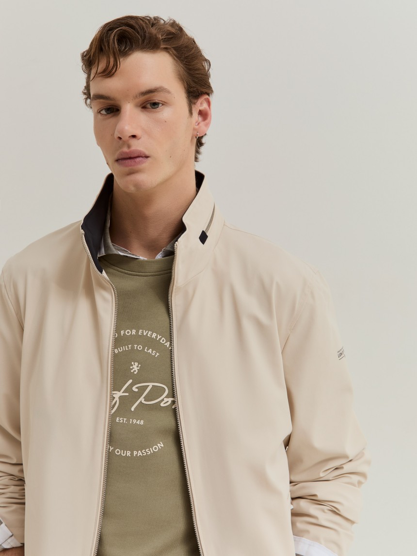 Jacket in technical fabric