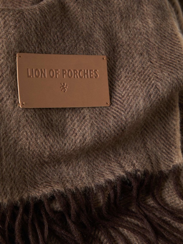 Fringed woollen scarf - Image product