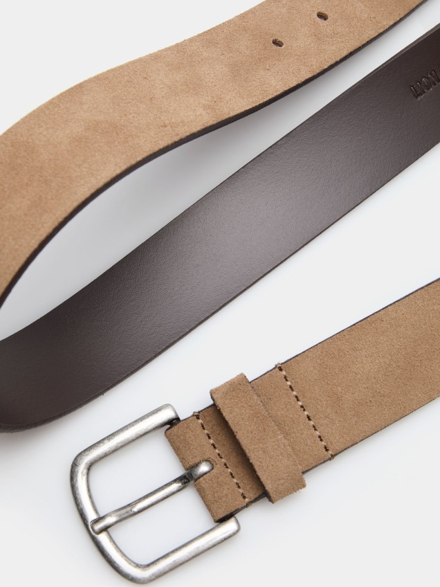 Cinto em camur�a