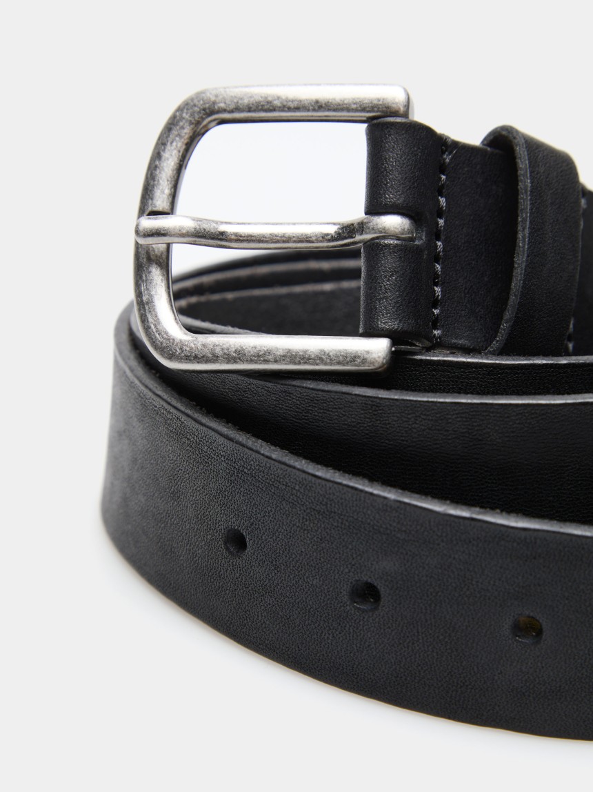 Classic leather belt
