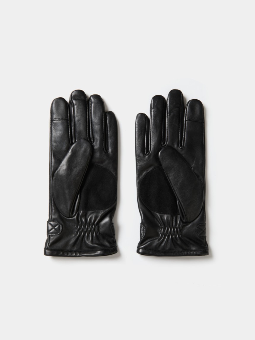Leather gloves