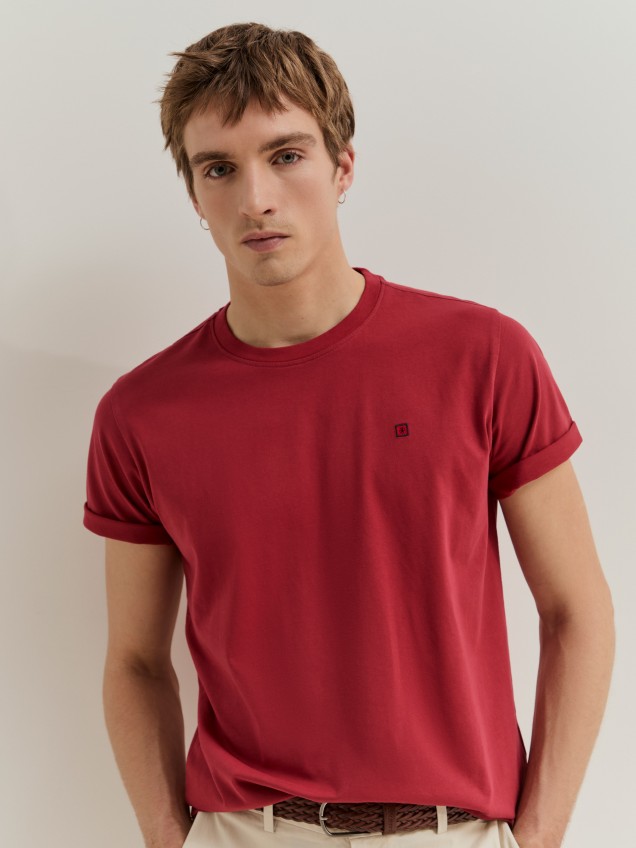 T-shirt b�sica de algod�o
