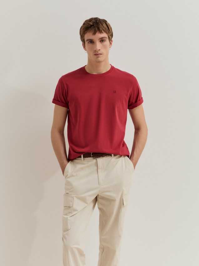 T-shirt b�sica de algod�o