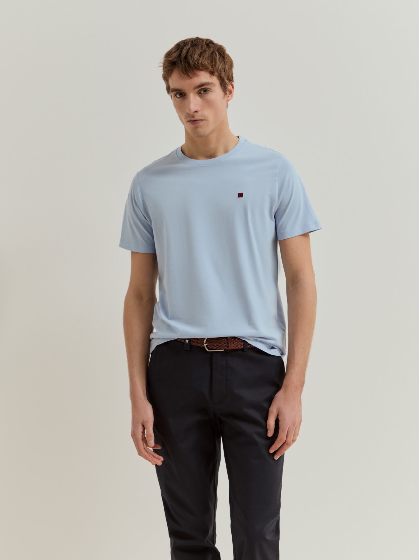 T-shirt b�sica de algod�o