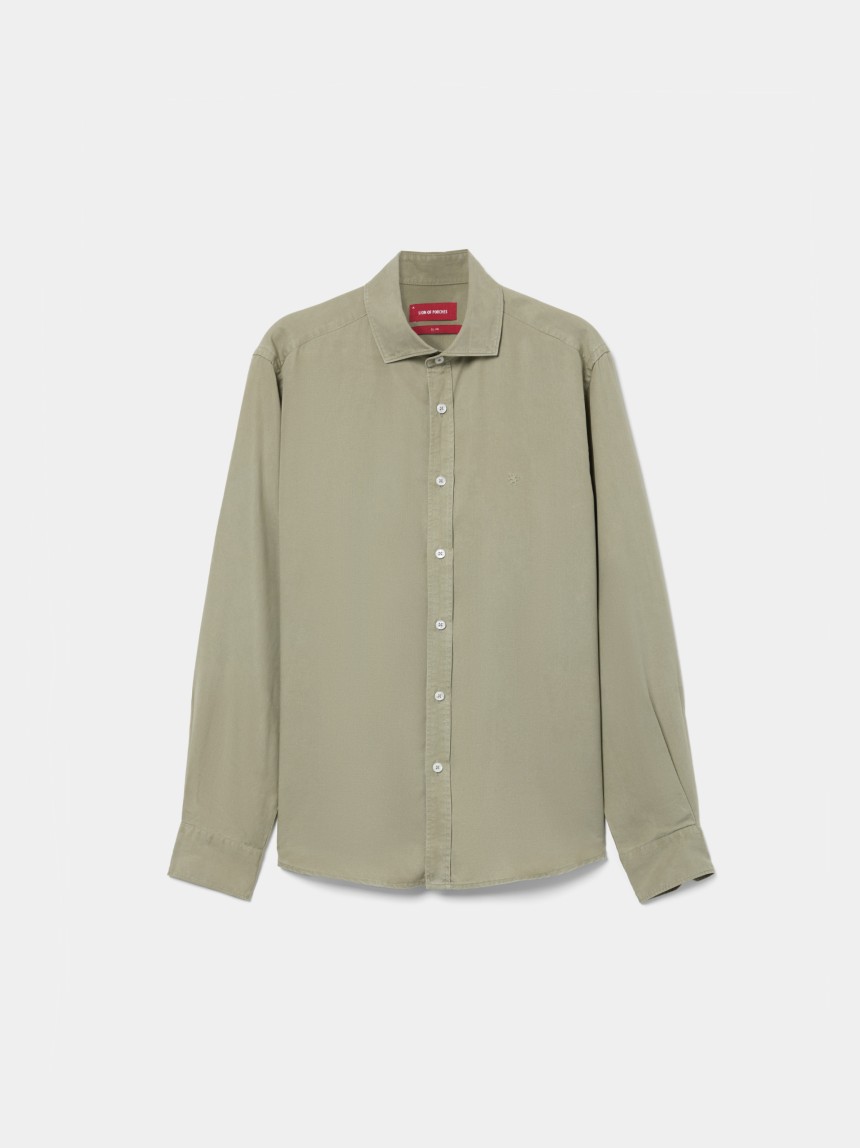 Camisa slim fit em liocel e linho