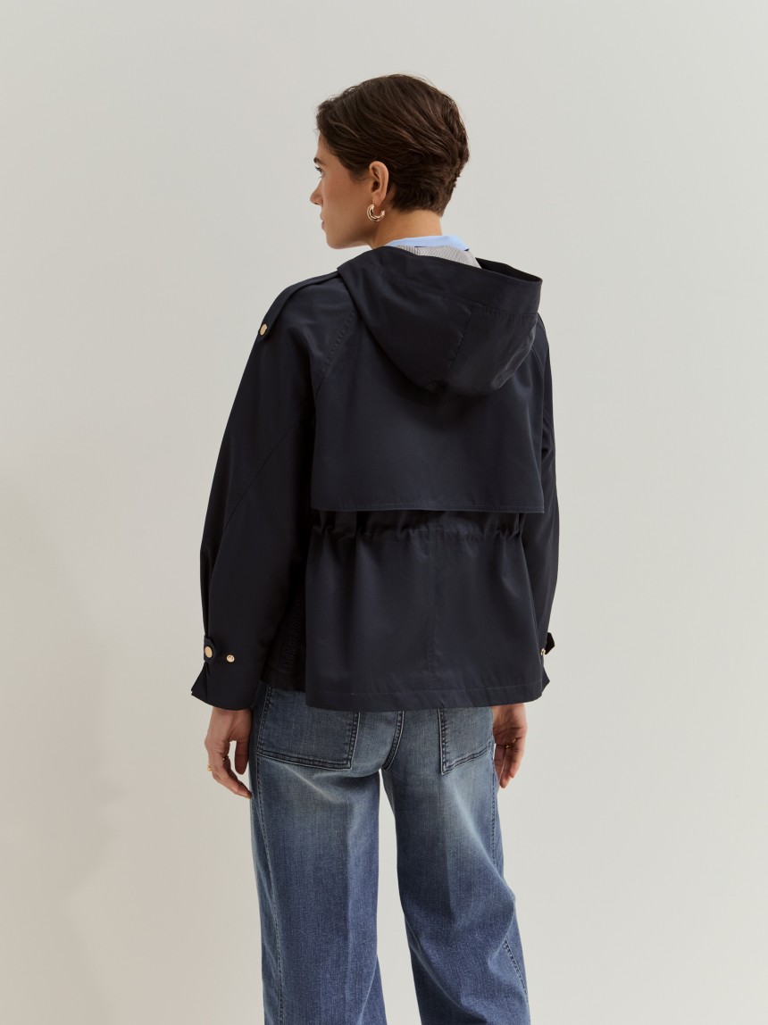 Parka curta com capuz