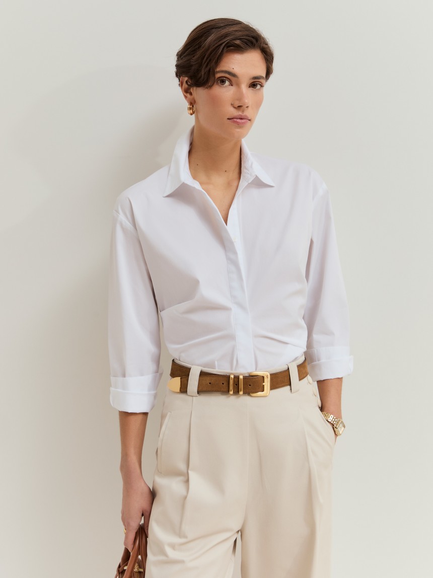 Shirt with twisted detail on the back
