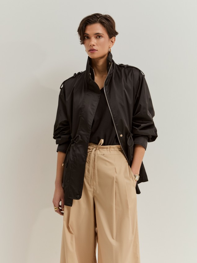 Parka com gola alta