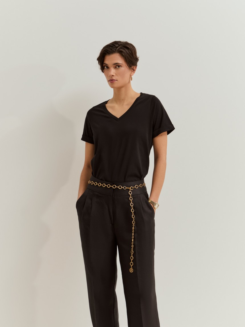 T-shirt decote em V