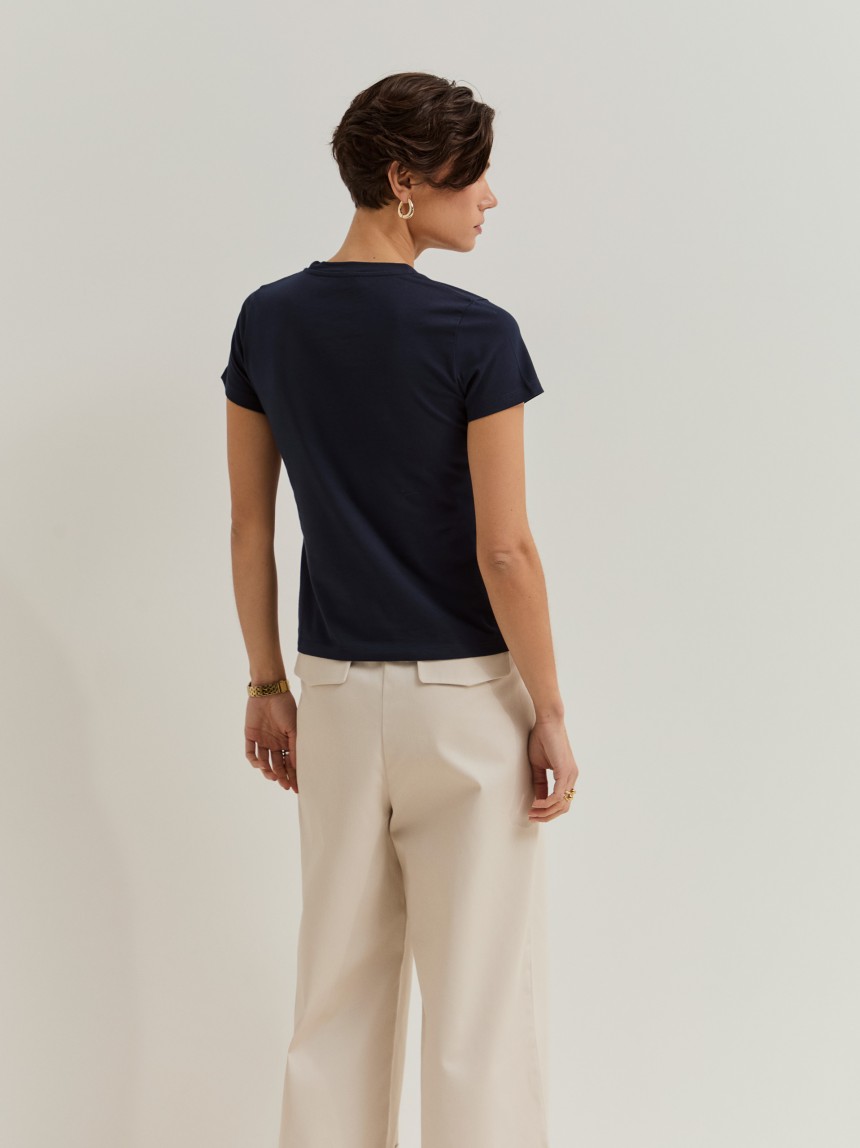 Short-sleeved T-shirt