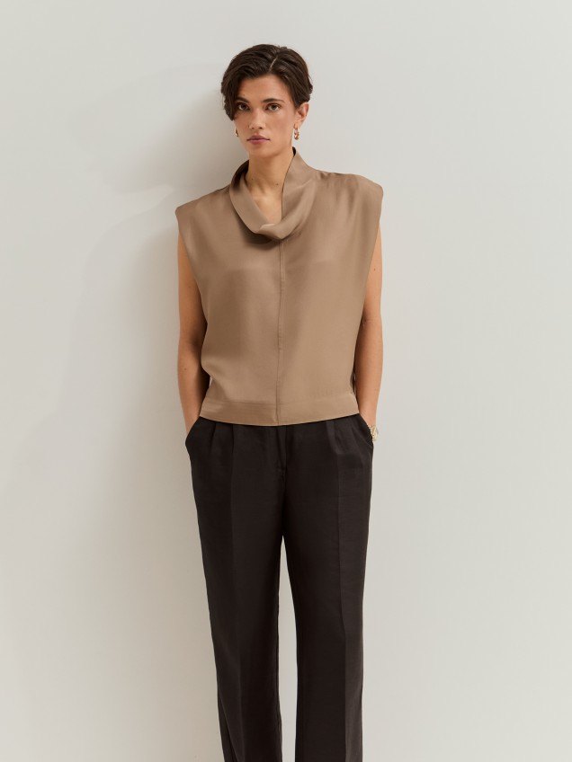Blusa acetinada