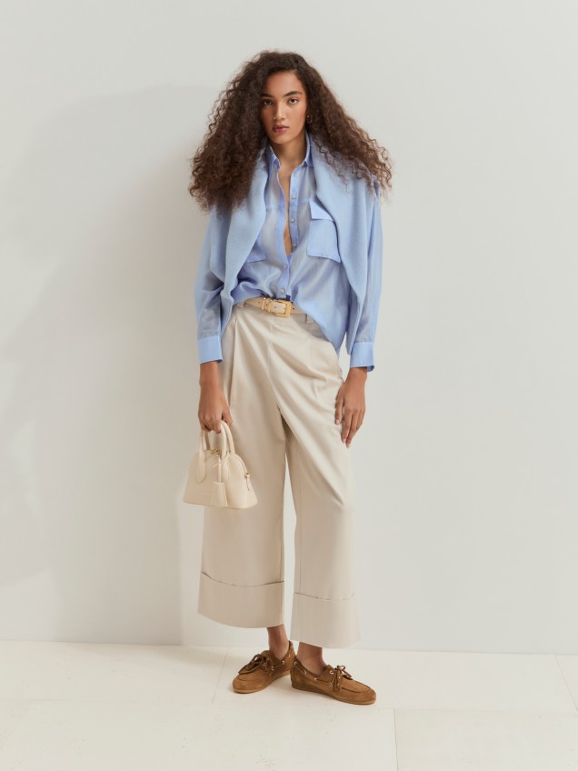 Wide leg trousers