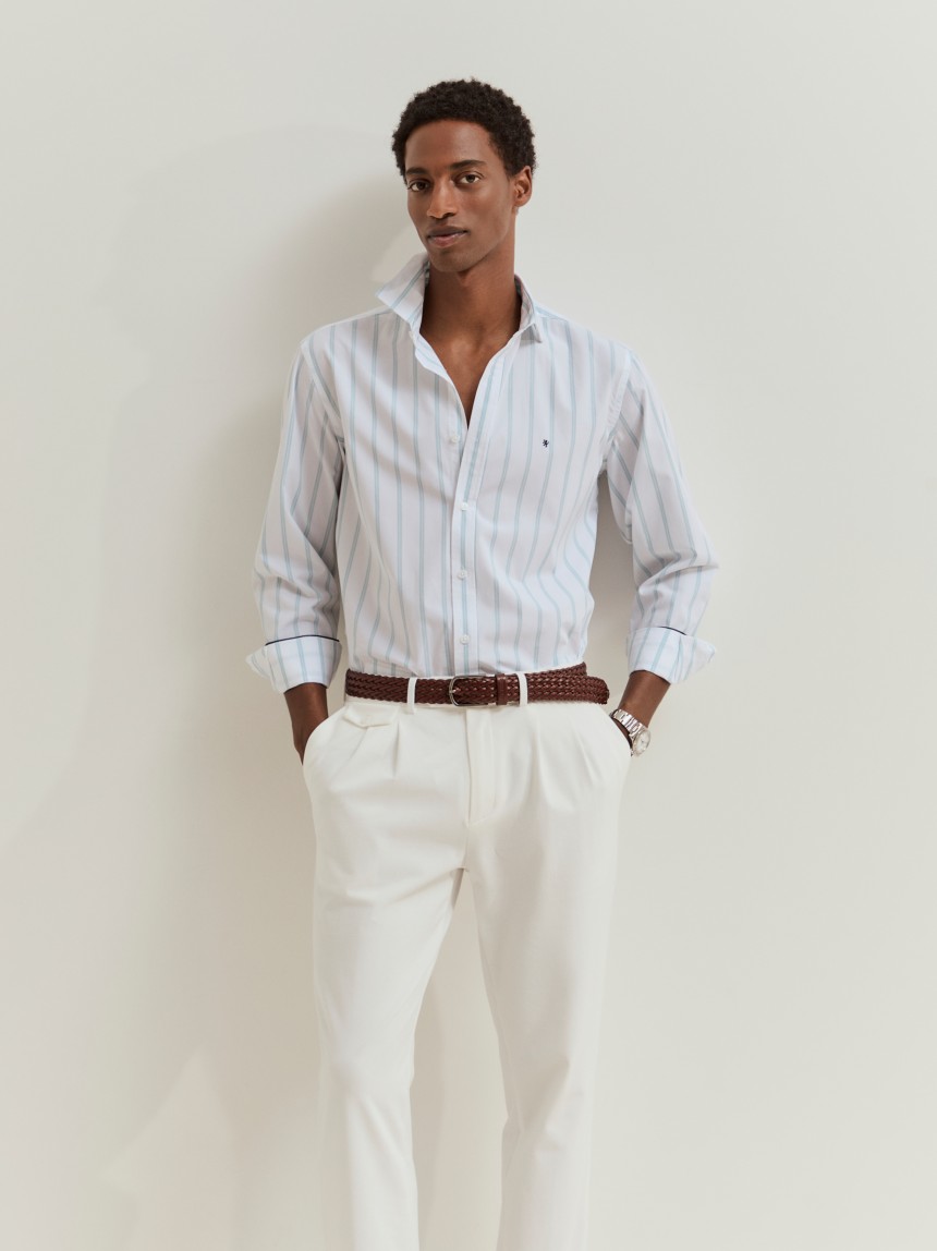 Camisa slim fit em algod�o �s riscas