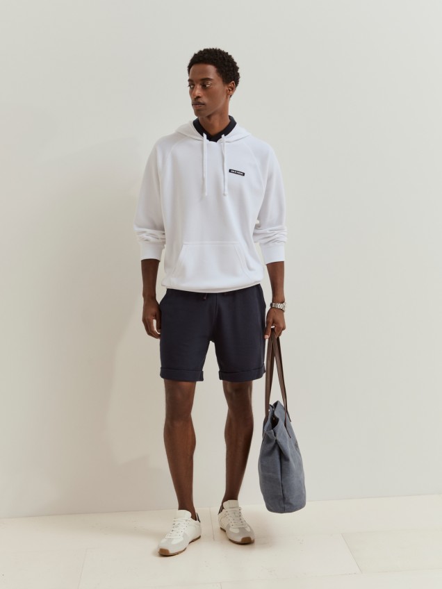 Sweatshirt com capuz