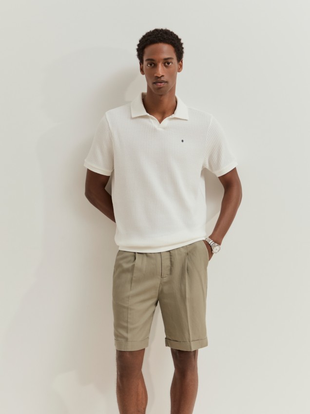 Polo de malha com textura waffle