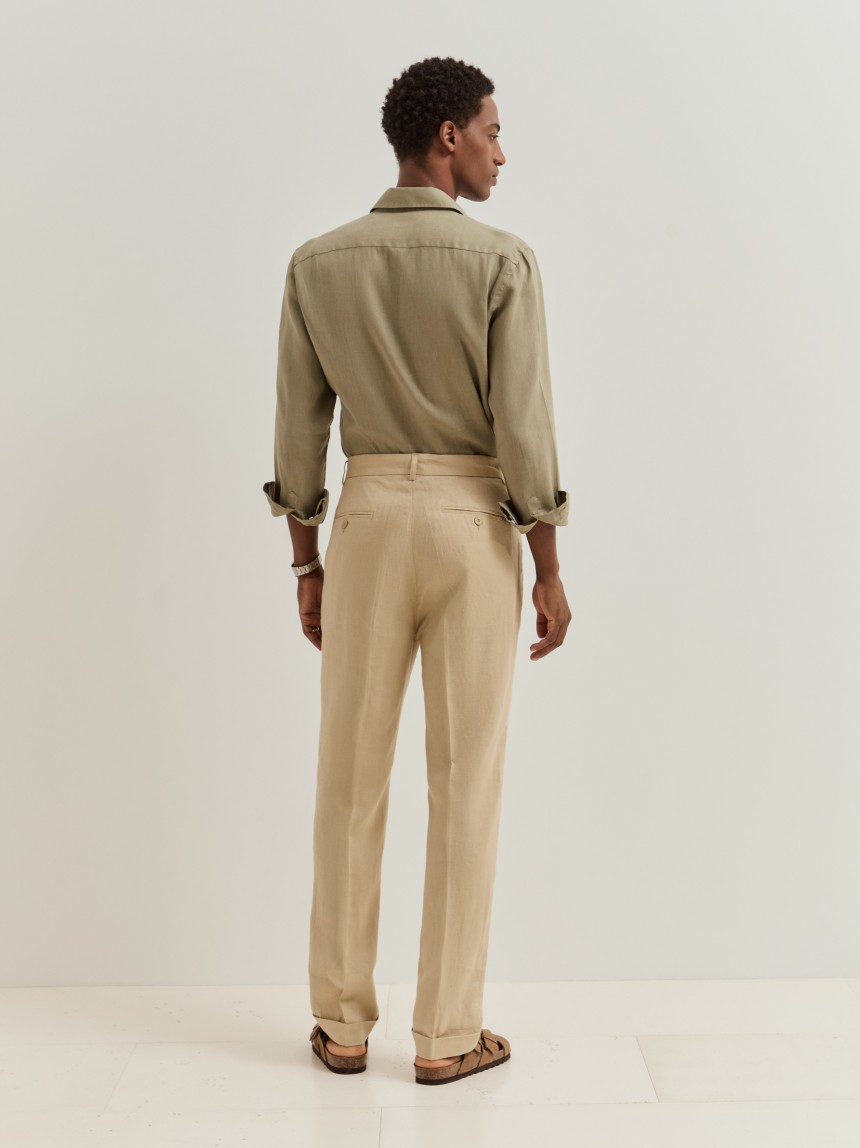 Cal�as chino regular fit em linho