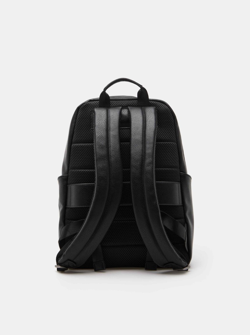 Mochila funcional preta