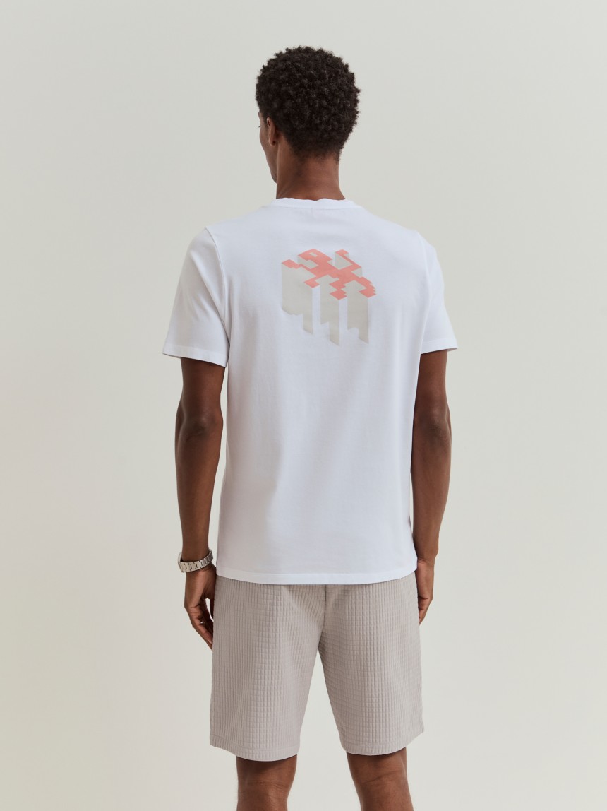 Short-sleeved T-shirt