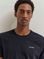 Short-sleeved T-shirt