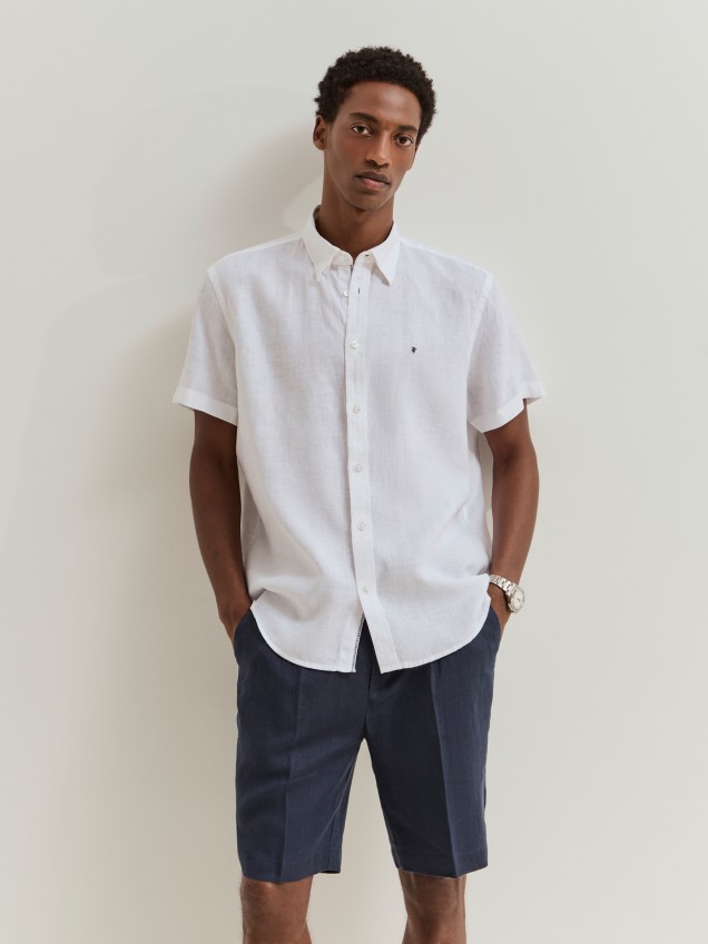 Short-sleeved linen shirt