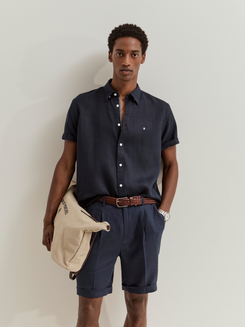 Short-sleeved linen shirt