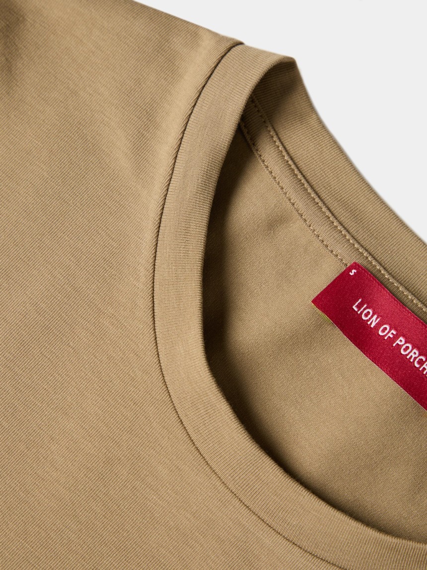 Short-sleeved T-shirt